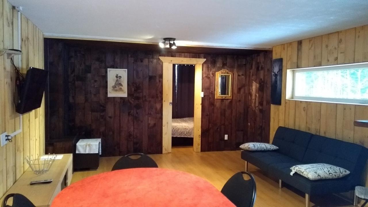 Le Saint Alex Motel Bagian luar foto